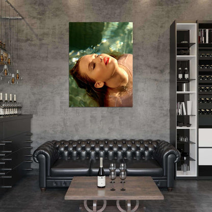 Jennifer Lawrence Water Face Hot Sexy Actress Rare Wall Art Print Poster