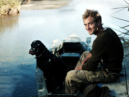 Jude Law Boat Dog River Smile Charming Handsome Rare Wall Art Print Poster