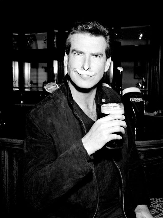 Pierce Brosnan BW Beer Bar Handsome Actor Rare Wall Art Print Poster