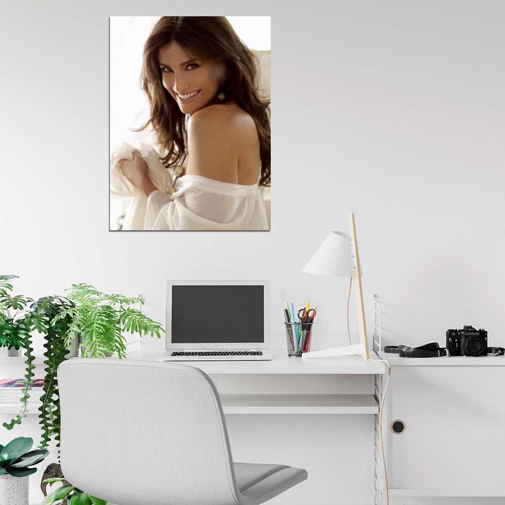 Idina Menzel Portrait Smile Hair Beautiful Singer Wall Art Print Poster