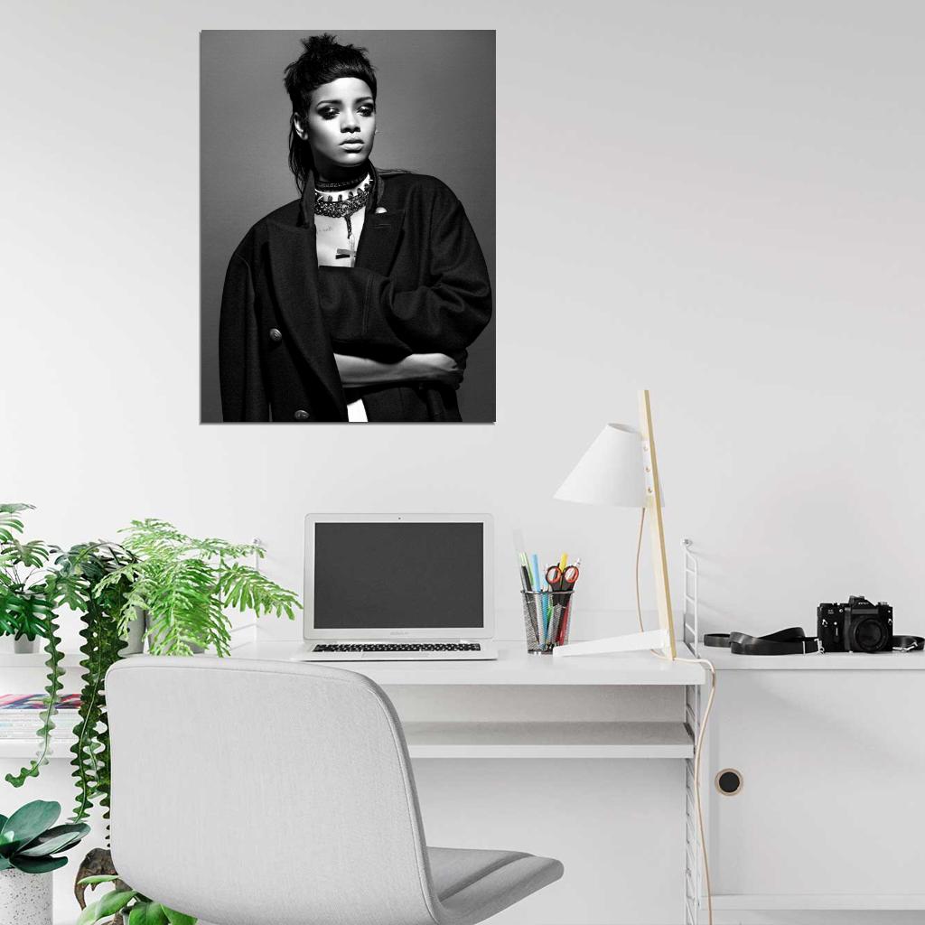 Rihanna Incredible Portrait Beautiful Hot Sexy Singer Wall Art Print Poster
