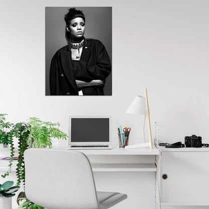 Rihanna Incredible Portrait Beautiful Hot Sexy Singer Wall Art Print Poster