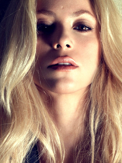 Shakira Incredible Portrait Beautiful Hot Sexy Singer Wall Art Print Poster
