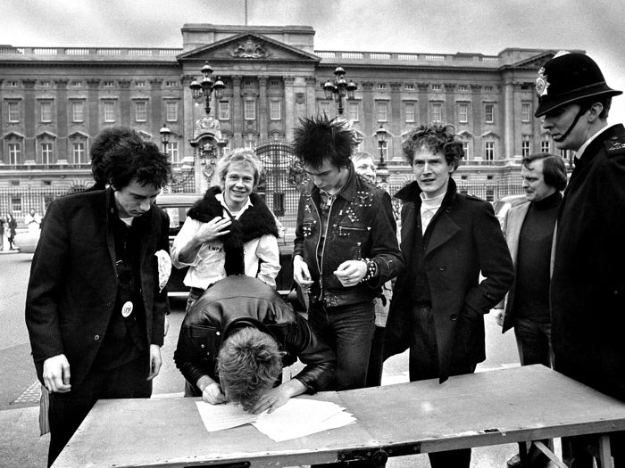 Sex Pistols BW 1977 Glen Matlock Paul Cook Sid Vicious Wall Art Print Poster
