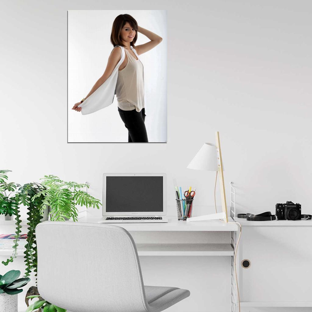 Selena Gomez Cute Pop Music Singer Wall Art Print Poster
