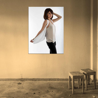 Selena Gomez Cute Pop Music Singer Wall Art Print Poster