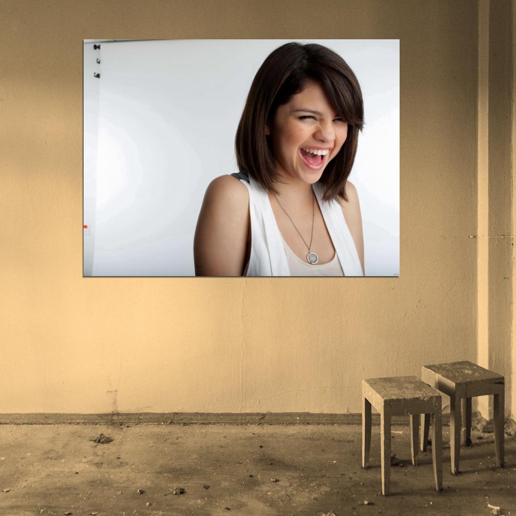 Selena Gomez Smile Funny Cute Pop Music Singer Wall Art Print Poster
