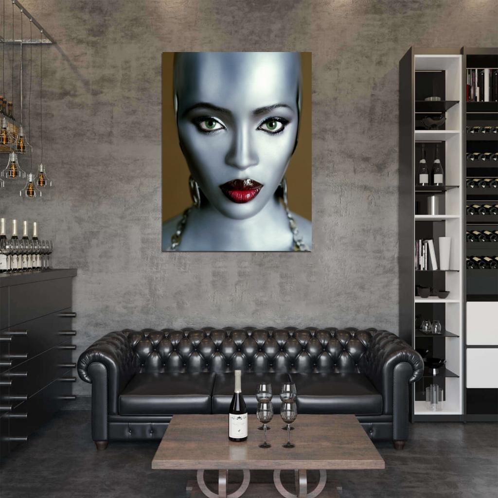 Naomi Campbell Silver Portrait Model Wall Art Print Poster