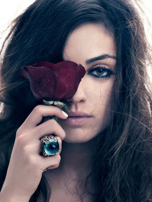 Mila Kunis Rose Amazing Cool Portrait Actress Wall Art Print Poster