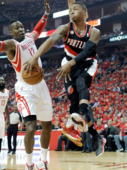Damian Lillard No Look Pass Blazers Basketball Wall Art Print Poster