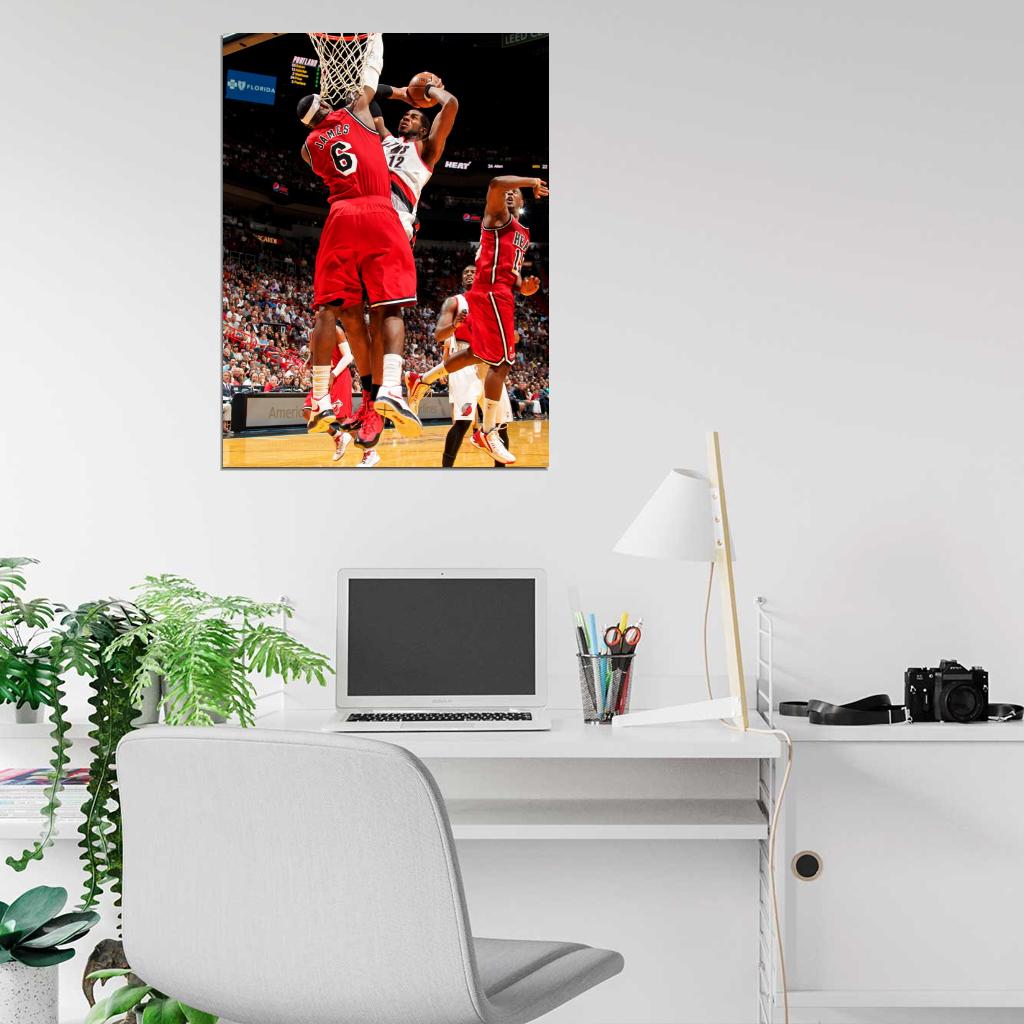 LaMarcus Aldridge vs LeBron James Basketball Wall Art Print Poster