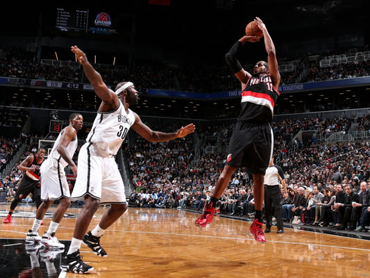 LaMarcus Aldridge Shot Blazers Basketball Wall Art Print Poster