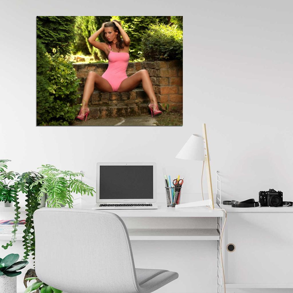 Lizzie Ryan Beautiful Cute Sexy Hot Model Wall Art Print Poster