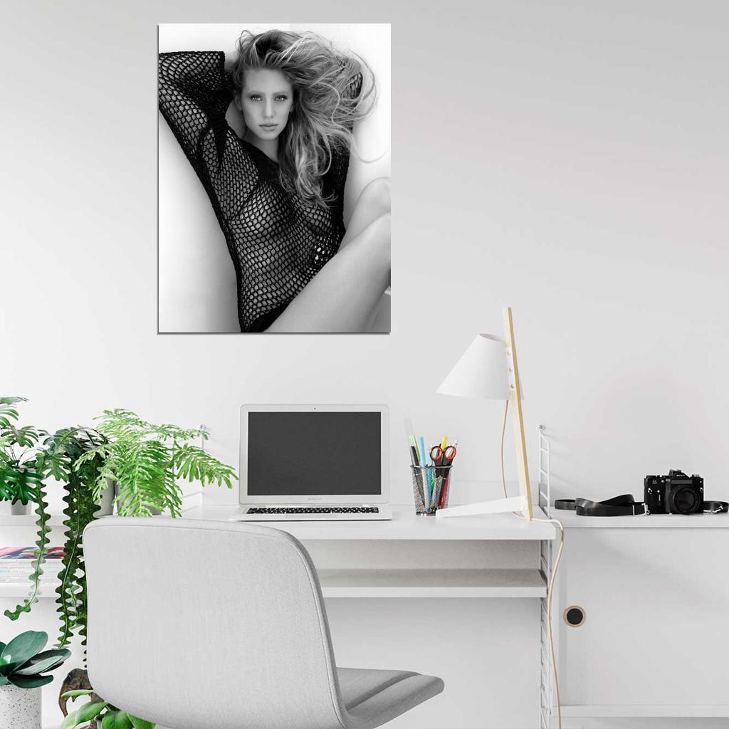 Dylan Penn Sexy Hot Boobs Actress Model BW Wall Art Print Poster