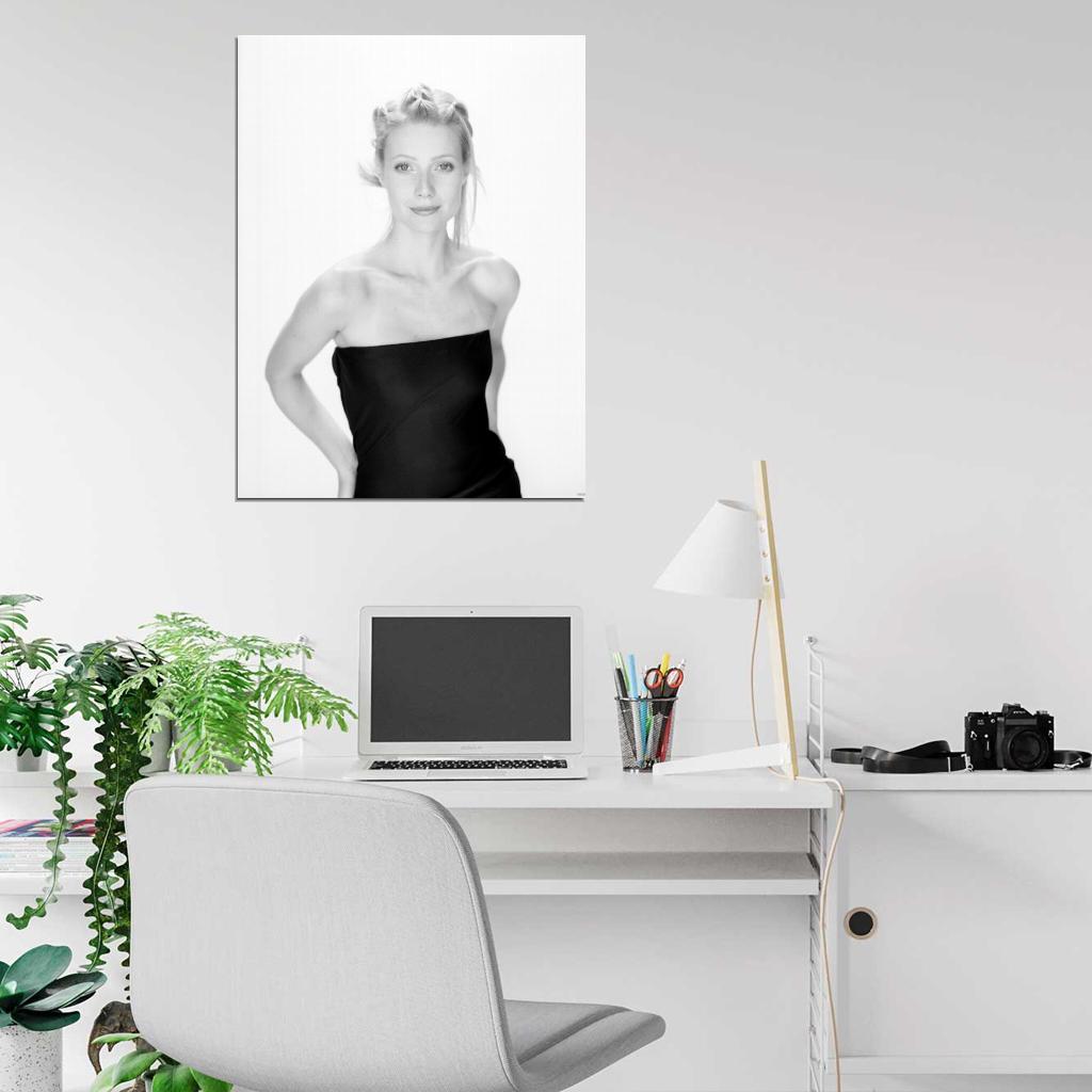 Gwyneth Paltrow Cute Actress BW Wall Art Print Poster
