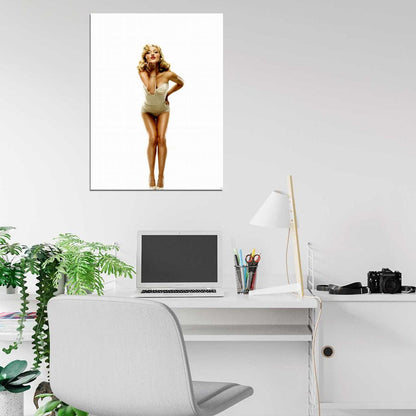 Hayden Panettiere Sexy Actress Music Singer Wall Art Print Poster