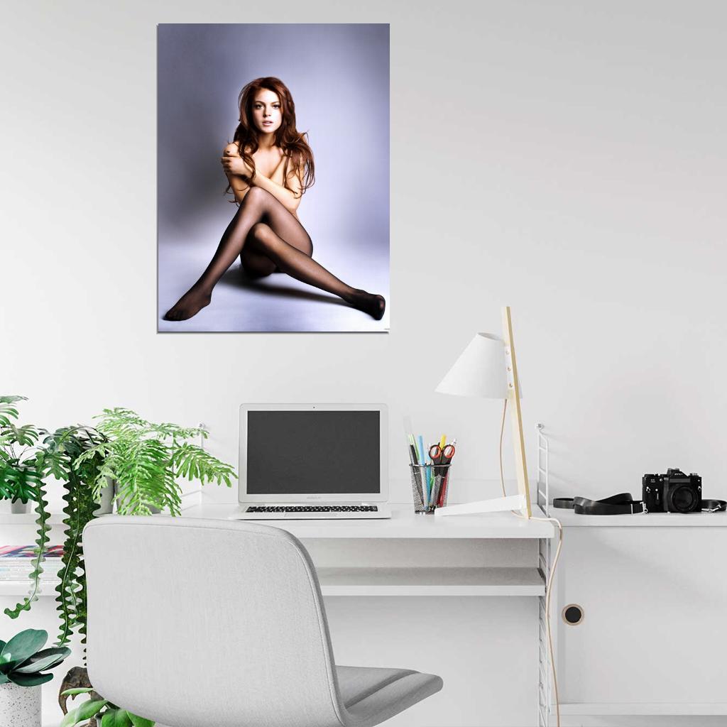 Lindsay Lohan Topless Sexy Actress Hot Singer Wall Art Print Poster