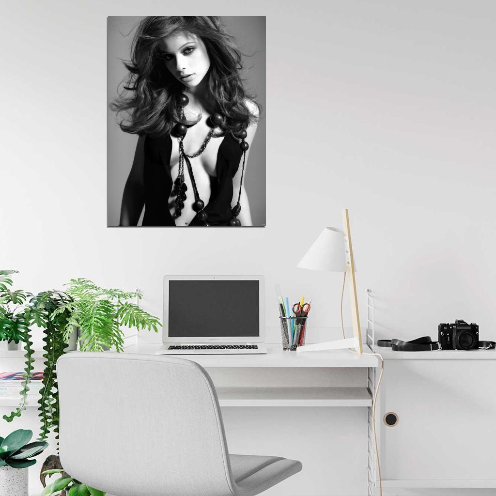 Michelle Trachtenberg Sexy Hot Actress BW Wall Art Print Poster