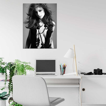 Michelle Trachtenberg Sexy Hot Actress BW Wall Art Print Poster