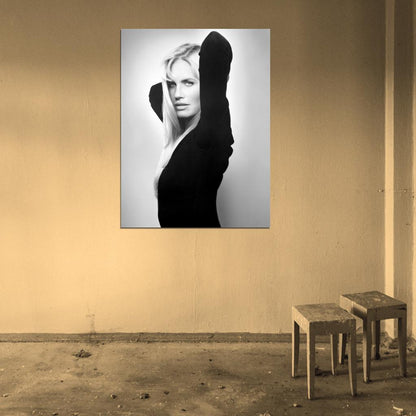 Daryl Hannah Retro Vintage Actress BW Wall Art Print Poster