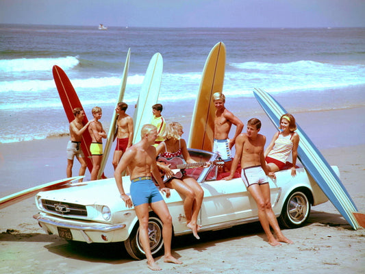 Surfers 1960 Old Retro Vintage Classic Wall Art Print Poster