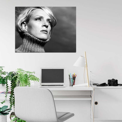 Uma Thurman Awesome Beautiful Portrait Eyes BW Wall Art Print Poster